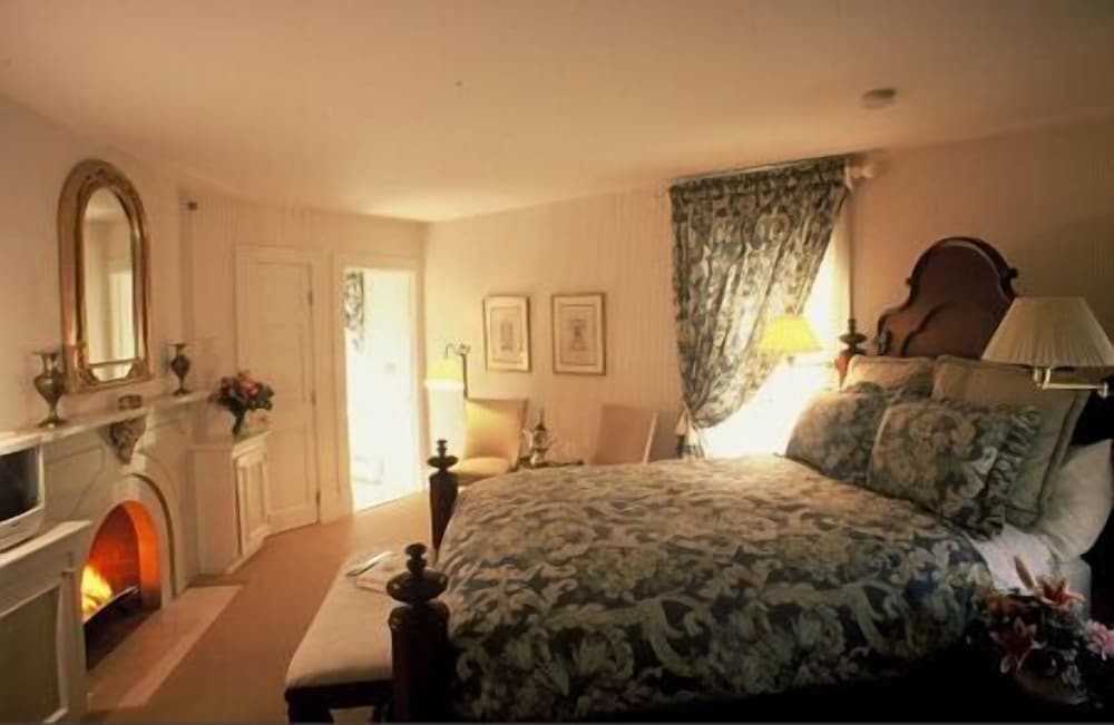 The Wynstone — 4-Star Luxury Hotel in Newport, United States