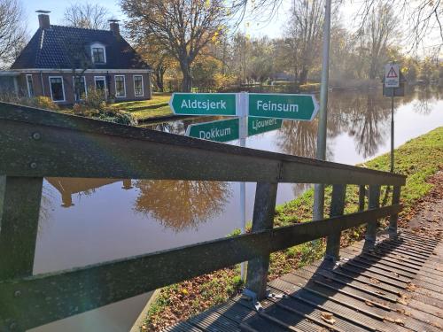 Vakantieverblijf Te Plak — hotel in Tzummarum