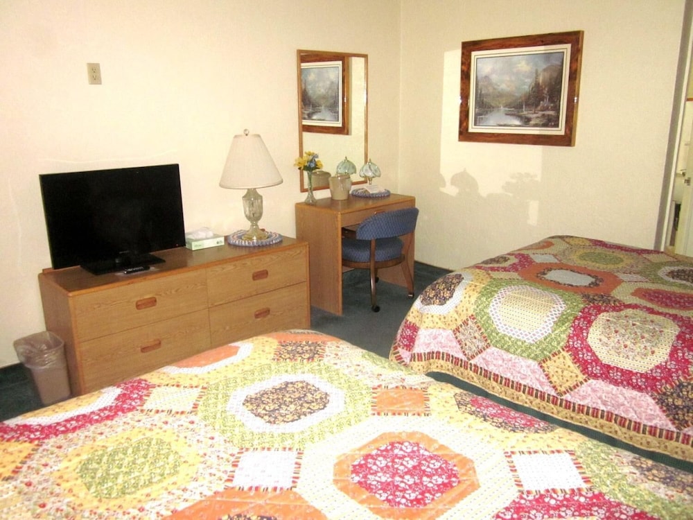 Color Country Motel - photo 11
