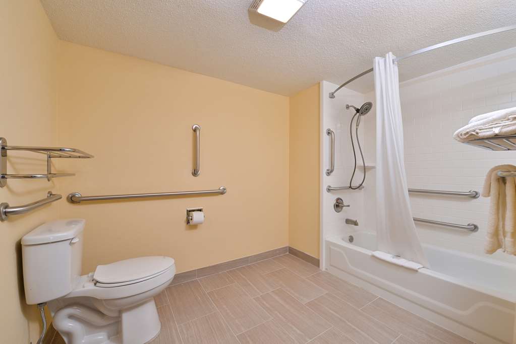 Americas Best Value Inn Tupelo Barnes Crossing - photo 15