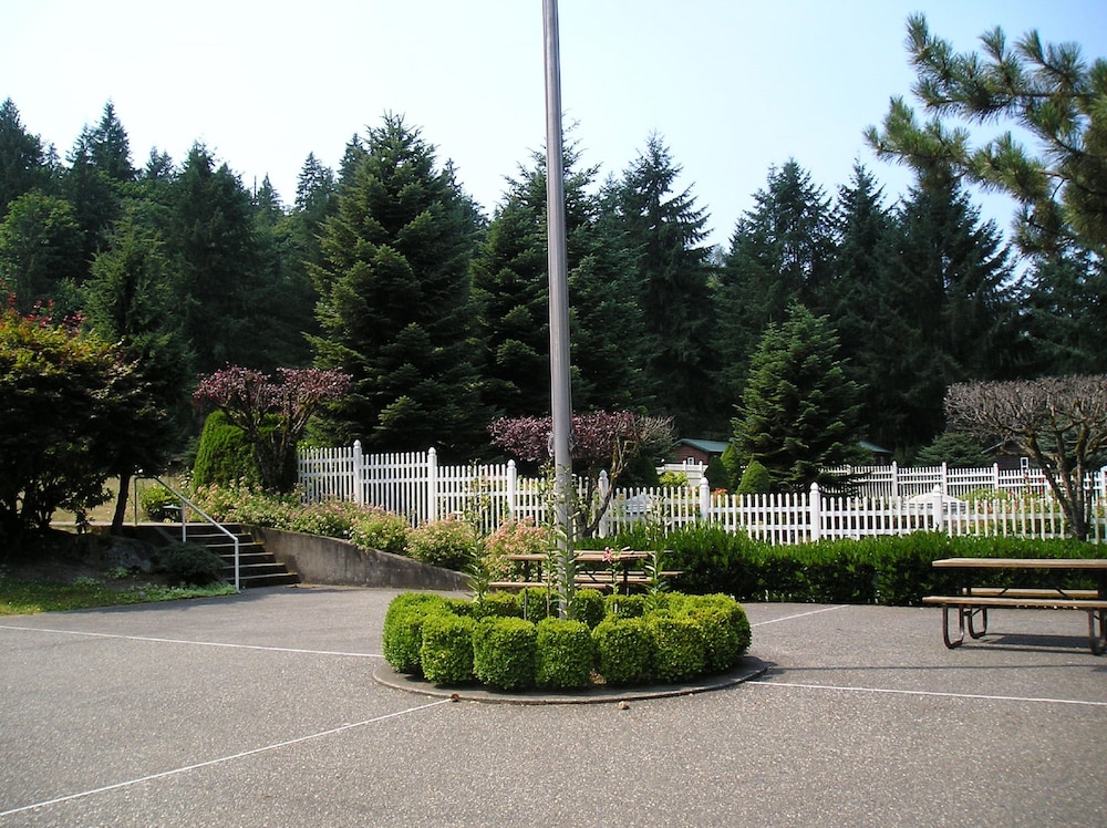 Thunderbird RV & Camping Resort - photo 19