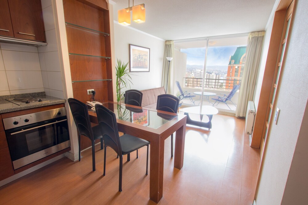 Departamentos Alto Libertad — 4-Star Luxury Hotel in Vina Del Mar, Chile