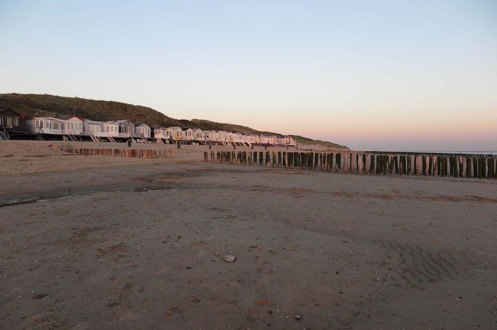 Beachhouse Located On The Beach Of Dishoek — Vlissingen