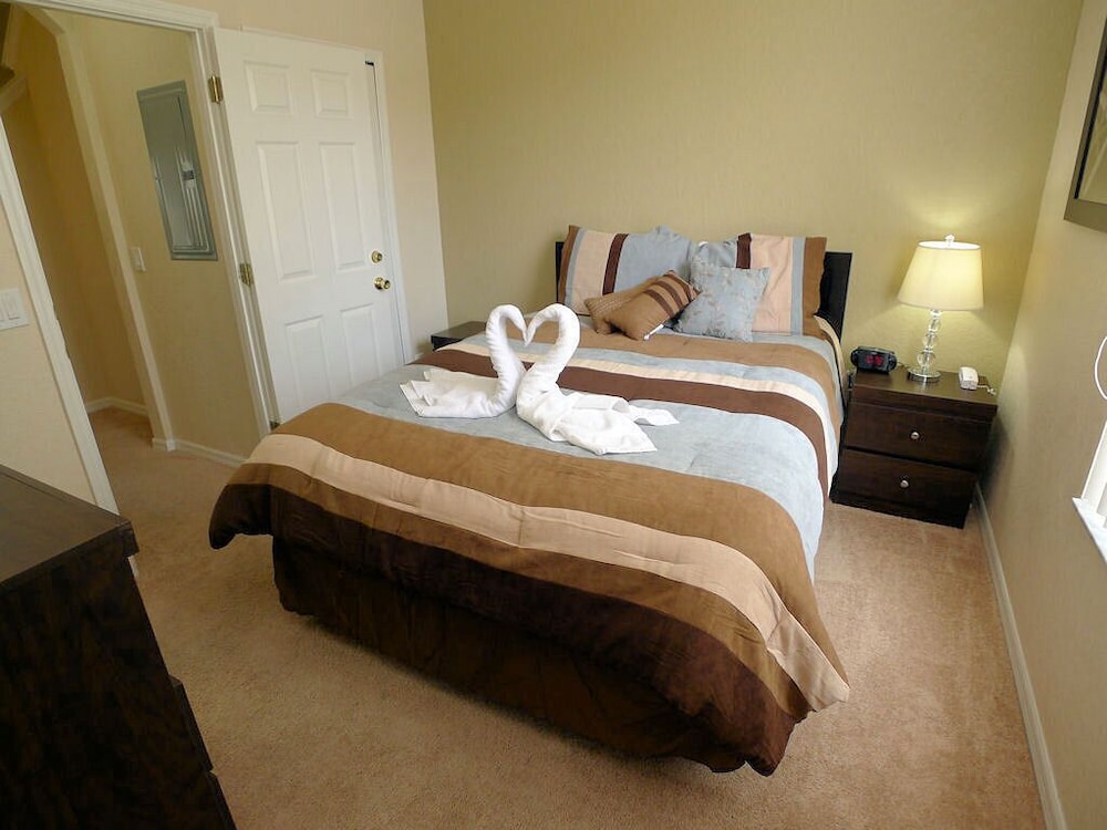 Regal Palms Resort 4 Bedroom Townhome Townhouse by RedAwning Davenport - photo 4