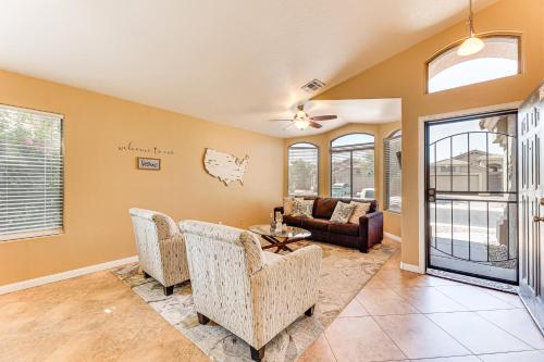 Sunny Maricopa Getaway with Private Pool and Fire Pit — Maricopa — photo 4