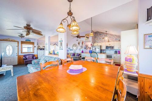 Coleman's Beach Front Inn - photo 14