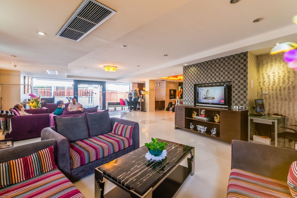 Lacuna Sukhumvit By Favstay