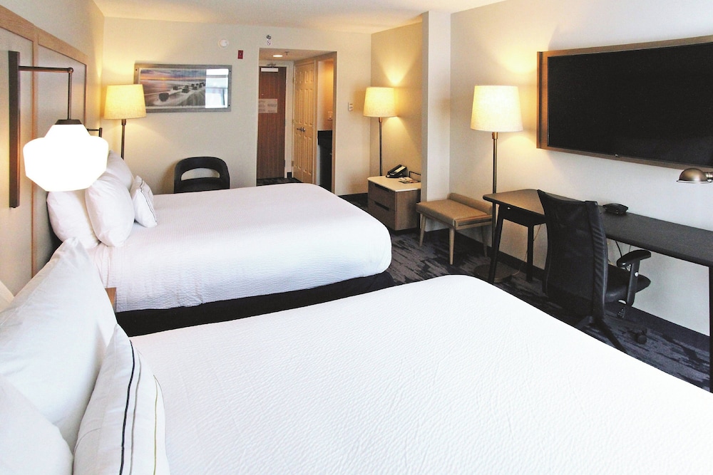 Fairfield by Marriott Inn & Suites Charleston Airport Convention Center - photo 20