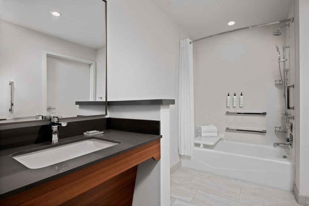 Fairfield by Marriott Inn & Suites Chino - photo 15