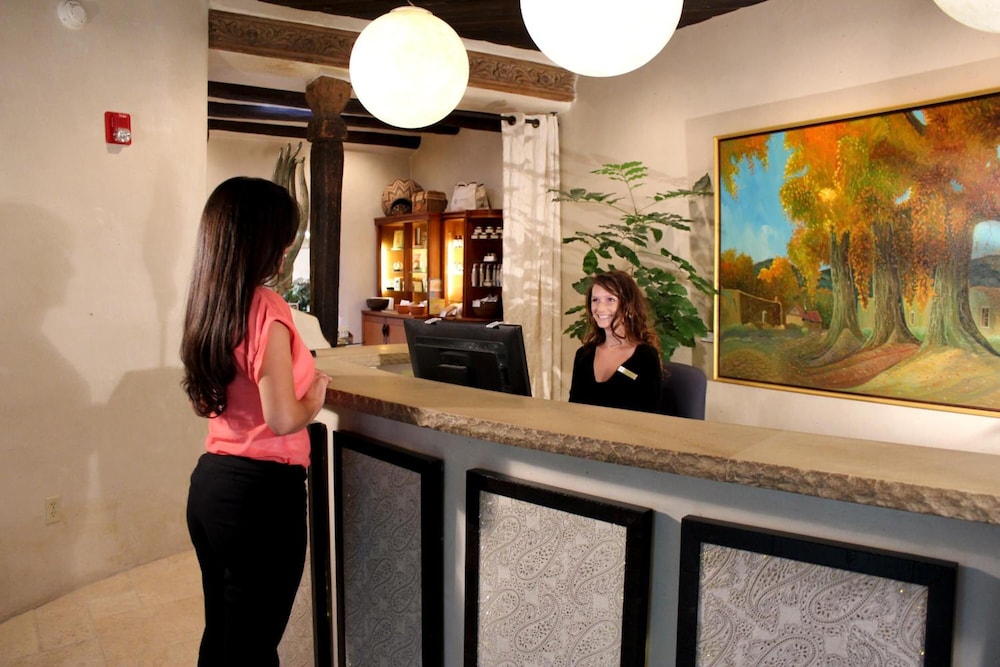 El Monte Sagrado Living Resort & Spa - photo 3