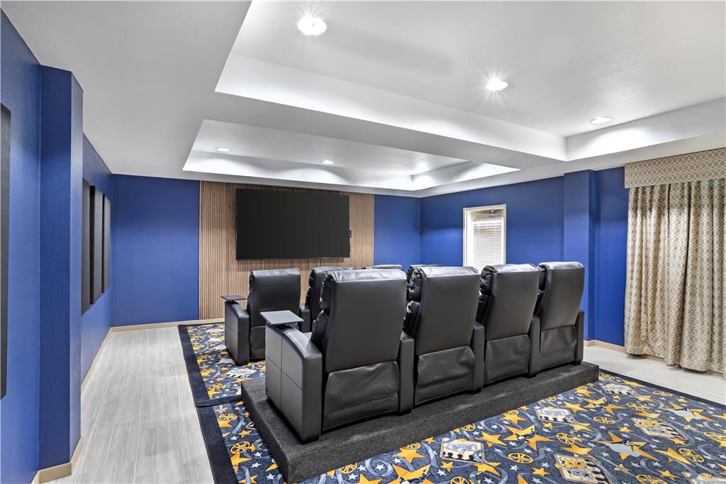 Best Western Plus Executive Hotel & Suites - photo 8