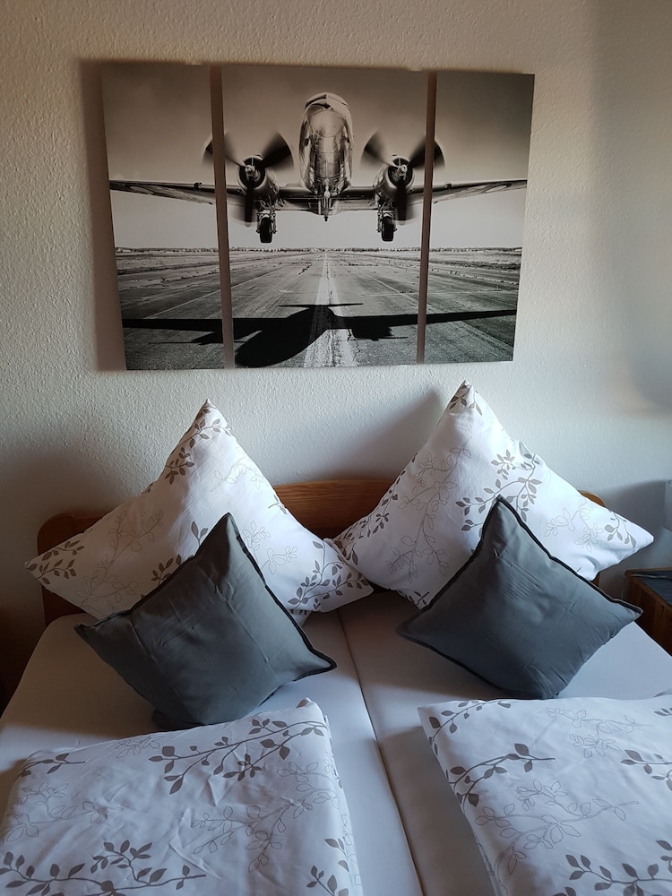 Hotel Restaurant Dragonerbau — Langenselbold — photo 2