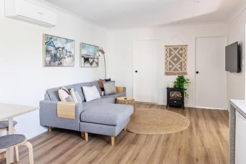 Relax Unwind This Summer at Nordic Star with Lake View — 4-Star Luxury Hotel in Maleny, Australia