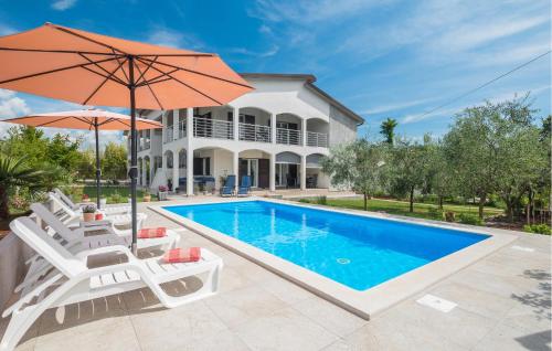 1 Bedroom Awesome Apartment In Nova Vas — 4-Star Luxury Hotel in Porec, Croatia
