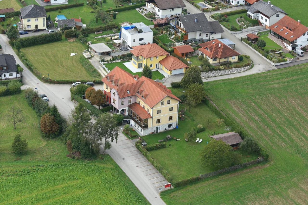 Hotel & Fitness Castello — hotel in Seewalchen