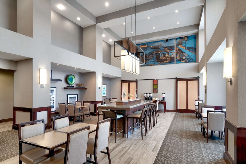 Hampton Inn & Suites Ft. Worth Burleson - photo 27
