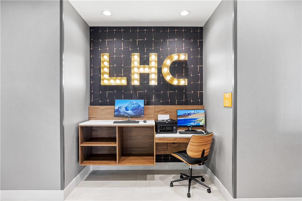 La Quinta Inn & Suites by Wyndham La Habra - photo 85