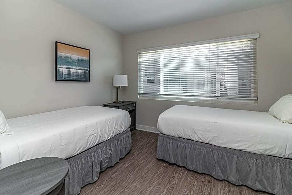 Burbank Inn - photo 5