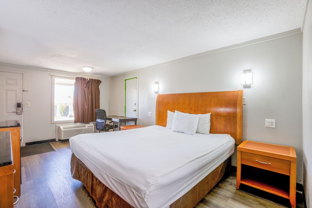 Cozy Garden Inn By OYO Hwy 40 Richmond - photo 15