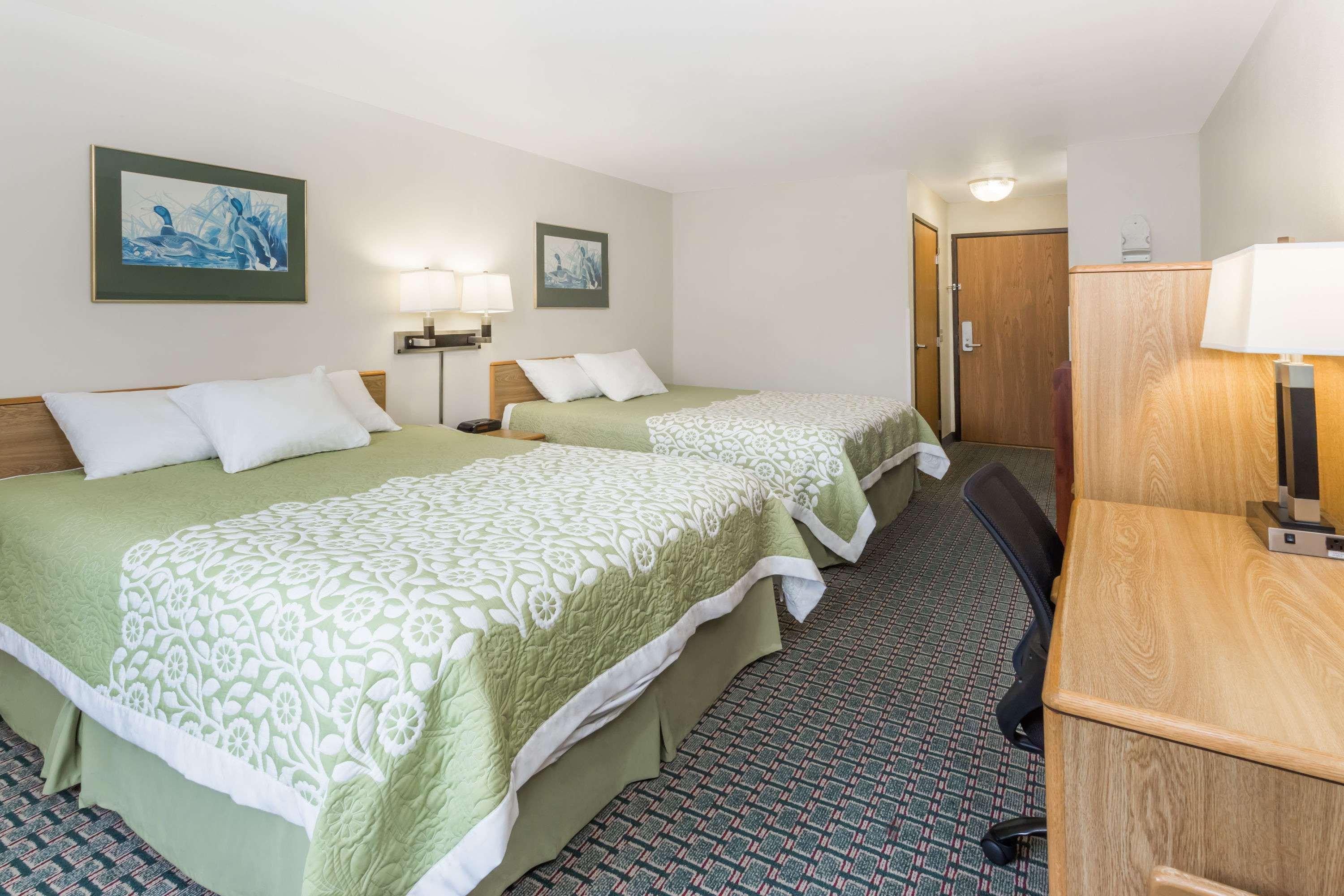Days Inn by Wyndham Stoughton WI. - photo 12