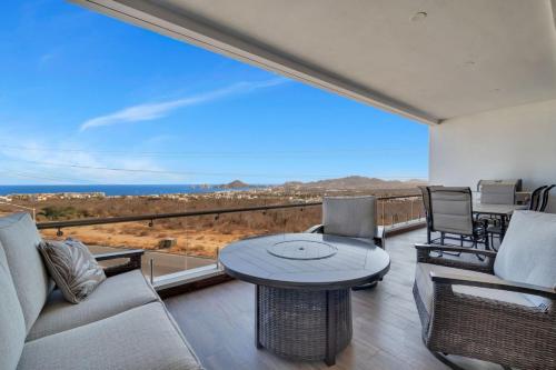 Stunning Views of Cabo San Lucas Bay 2BD 2BA — hotel in El Pueblito