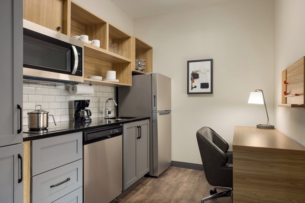 Candlewood Suites Mesa Phoenix East by IHG - photo 9