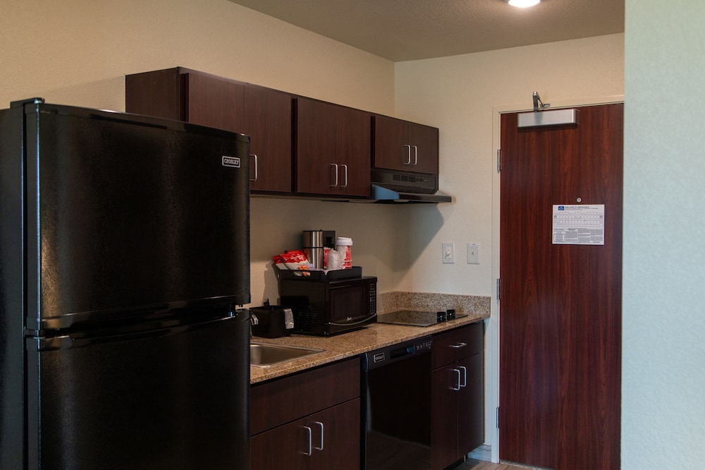 Cobblestone Inn & Suites of Springfield - photo 22