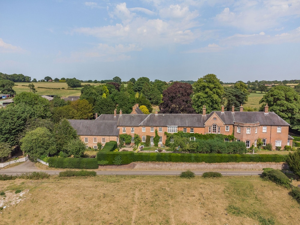 Lady Pond Retreat in Ashbourne, United Kingdom