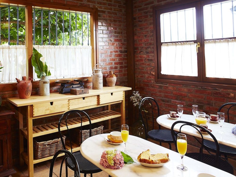 La Rotella de Xavi — carbon neutral stay, Llanes