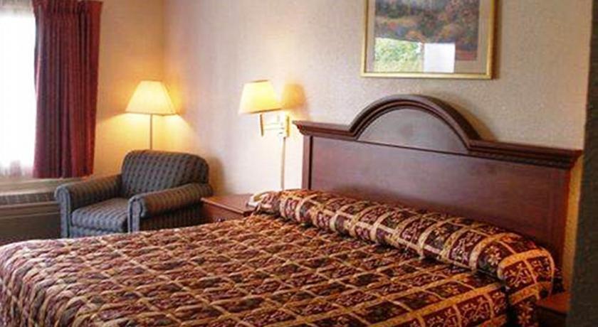 Hampton Bay Plaza and Suites - featured photo