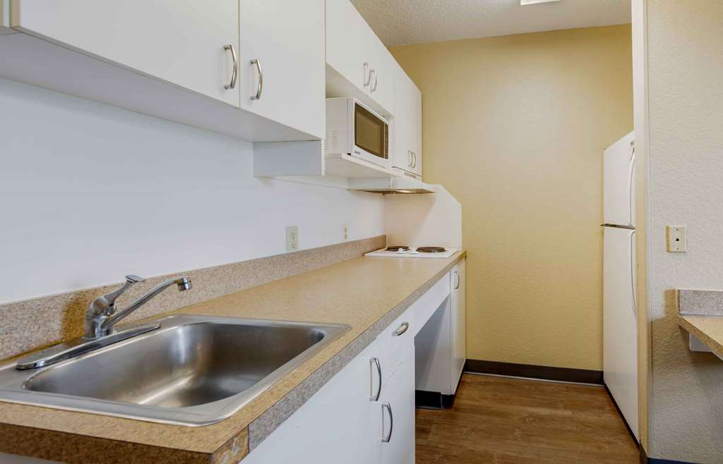 Extended Stay America Suites Syracuse Dewitt - photo 13