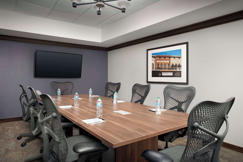 Hilton Garden Inn Granbury - photo 46