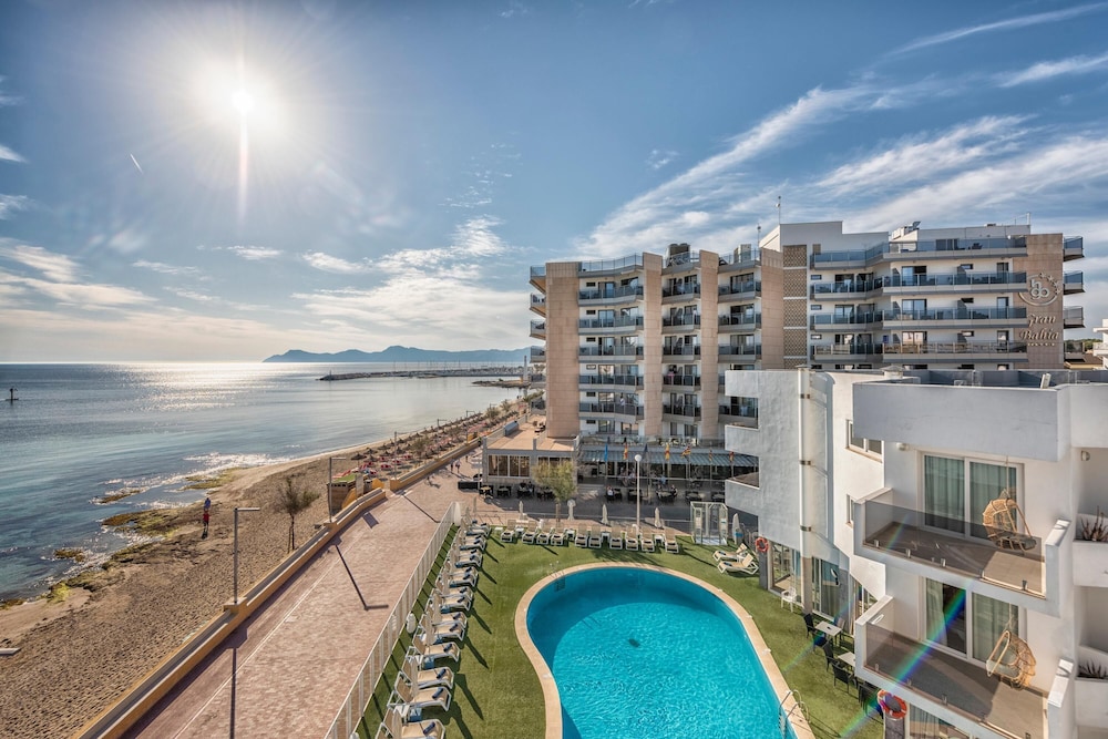 THB Gran Bahia Hotel and Apartments — 4-Star Luxury Hotel in Santa Margalida, Spain