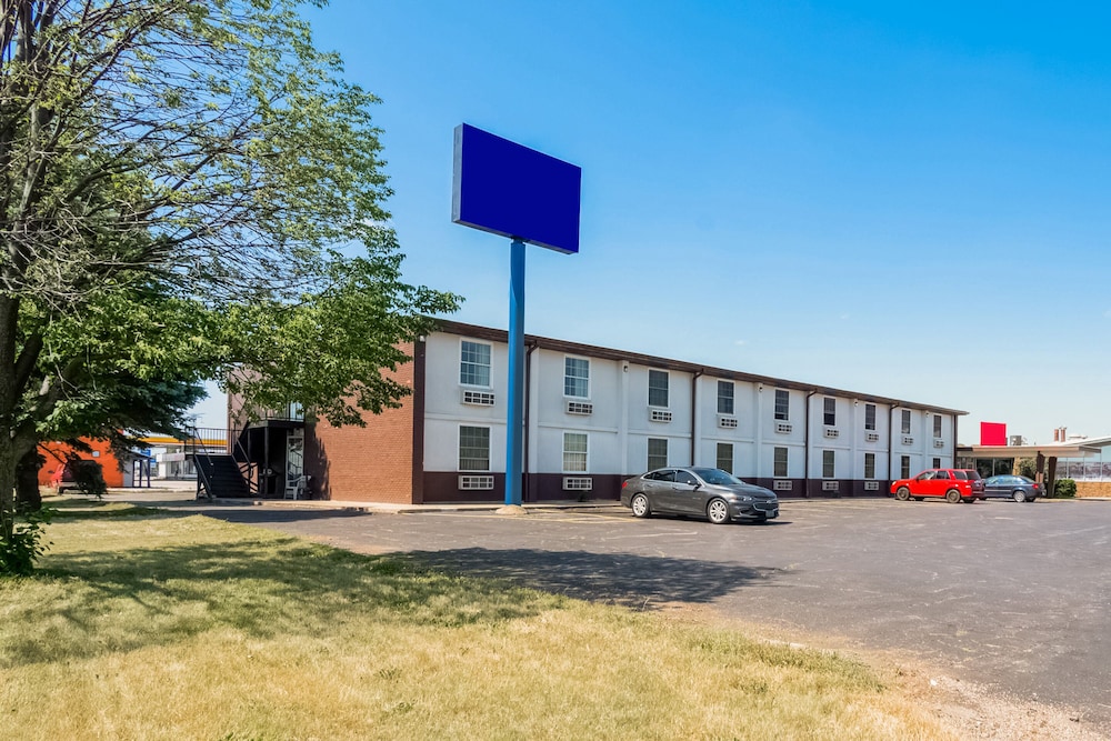 OYO Hotel Morton East Peoria I 74 - photo 31