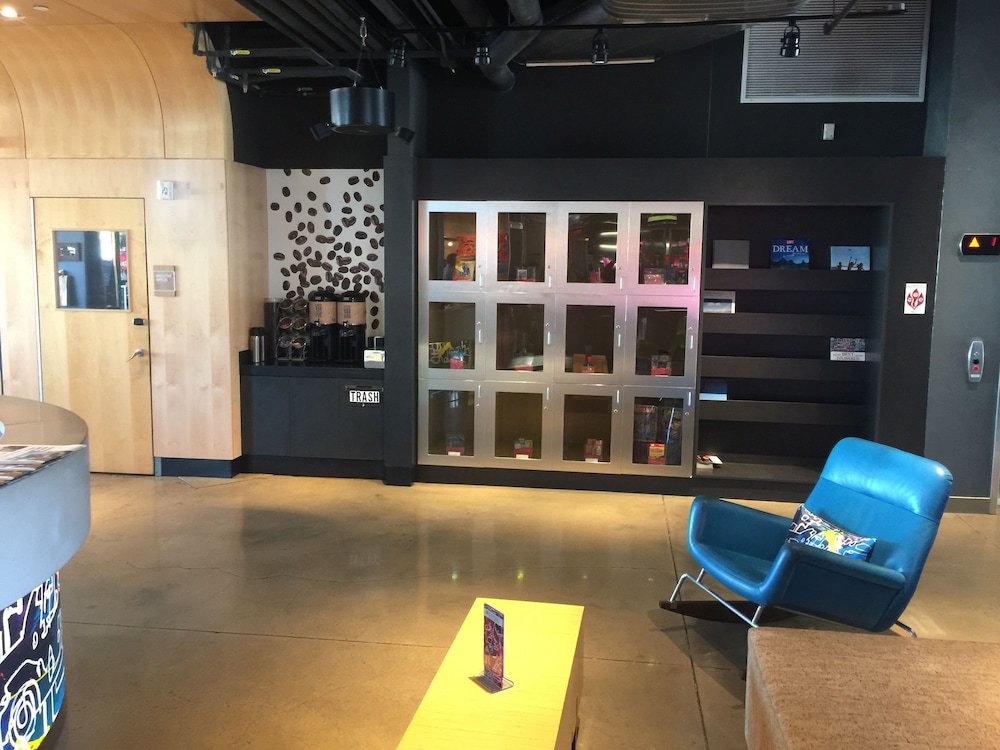 Aloft Tulsa - photo 2