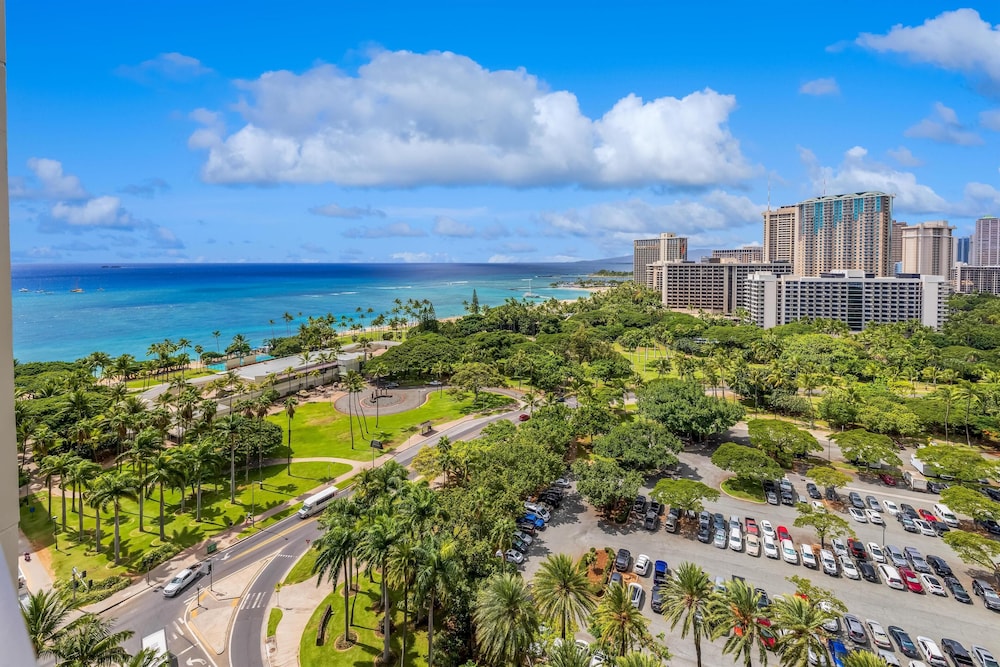 Ka Laʻi Waikiki Beach LXR Hotels & Resorts - photo 62