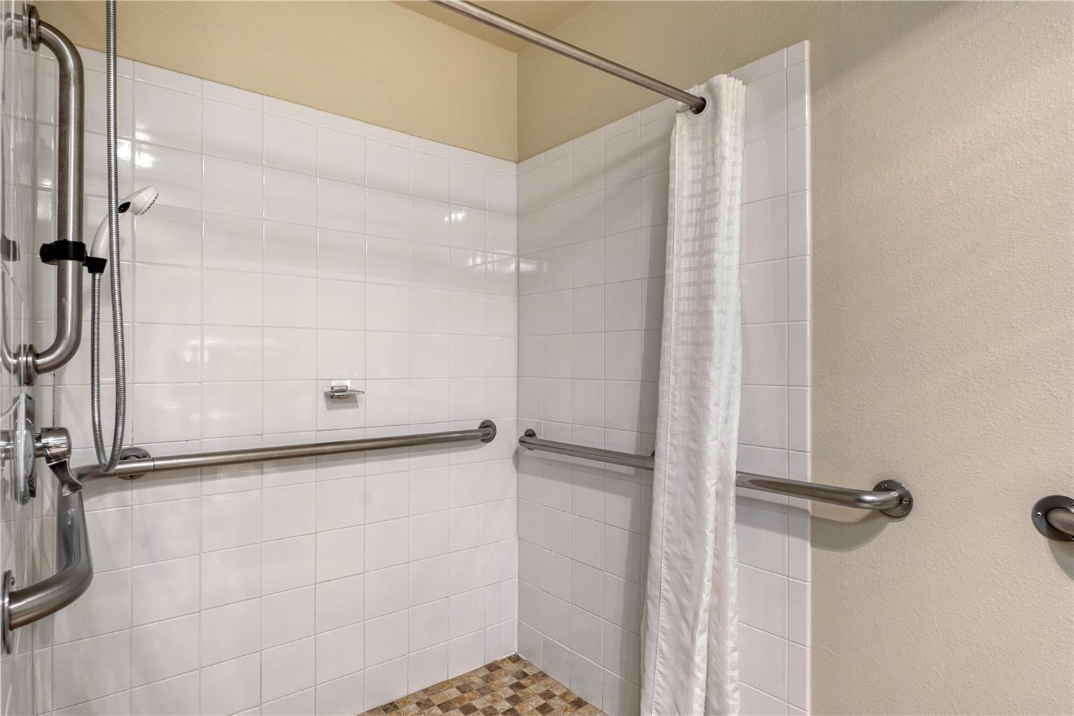 Best Western Alderwood - photo 17
