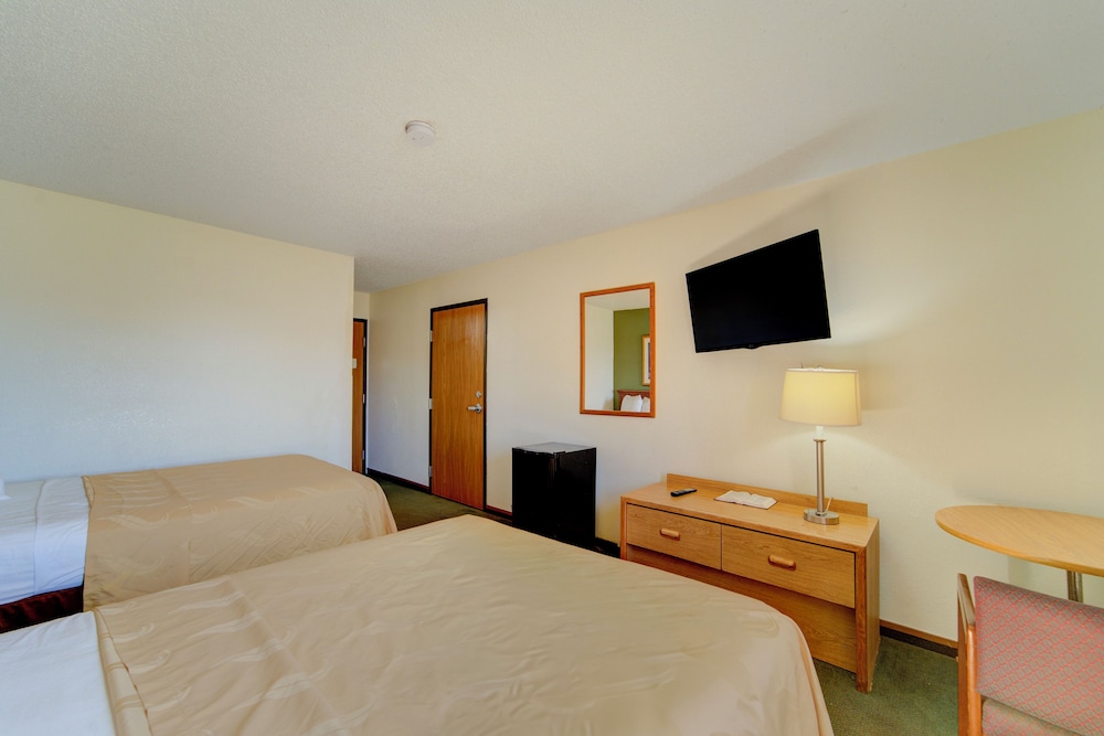 Capital O Amerihost Inn and Suites Kingdom City Hwy 54 MO - photo 29