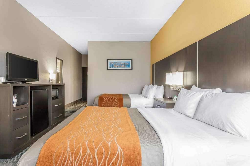 Comfort Inn Cleveland Airport - photo 14