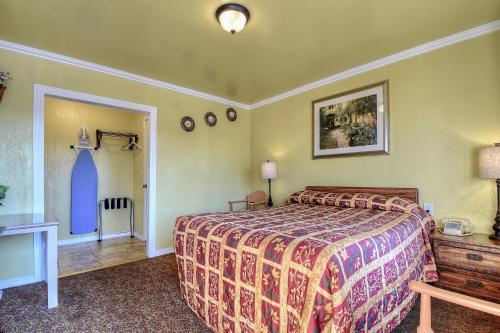 Bayside Inn - photo 11
