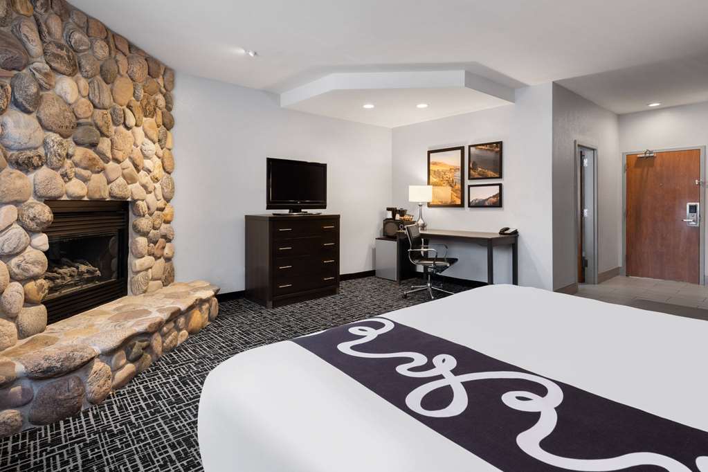 La Quinta Inn & Suites by Wyndham Pocatello - photo 25