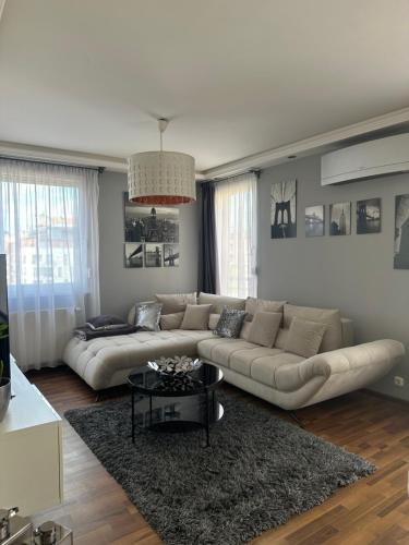 Premium Home Residence — 4-Star Luxury Hotel in Budapest, Hungary