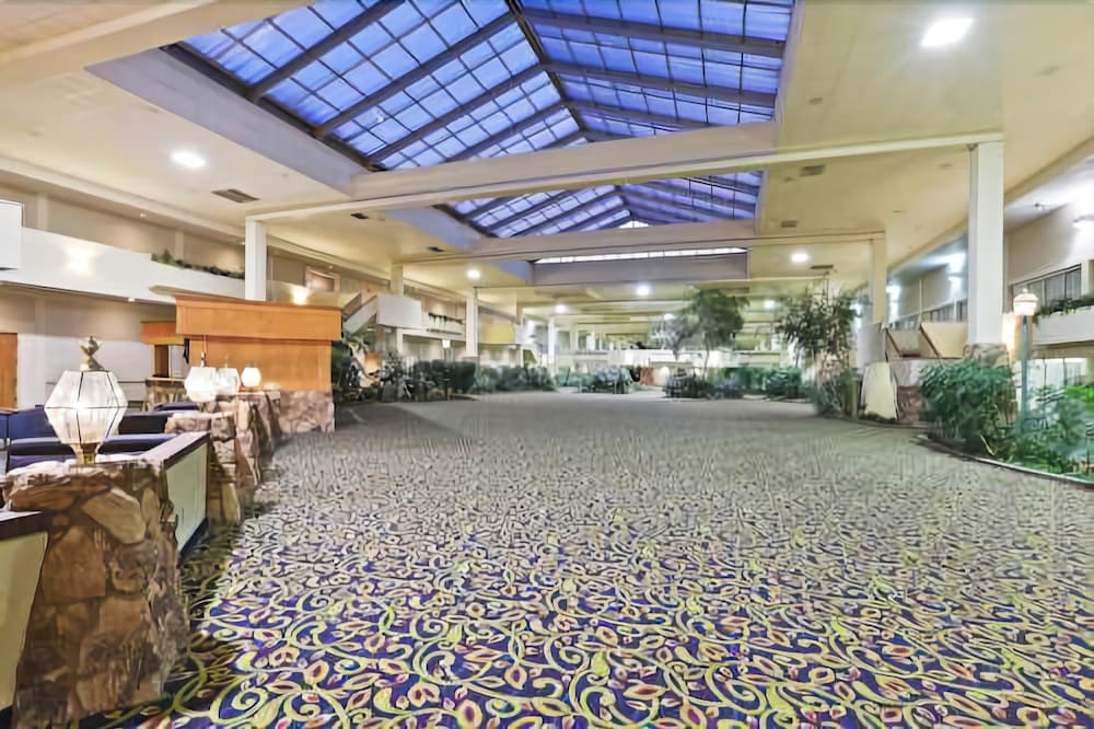 Hotel Ava — Lubbock