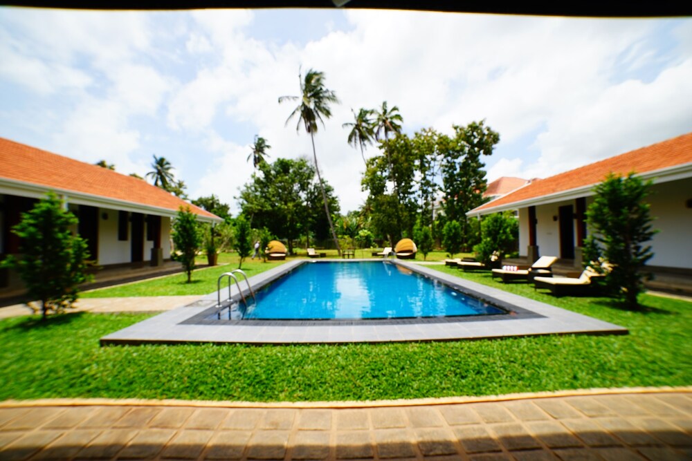 Lespri Grand - last minute hotel in Negombo