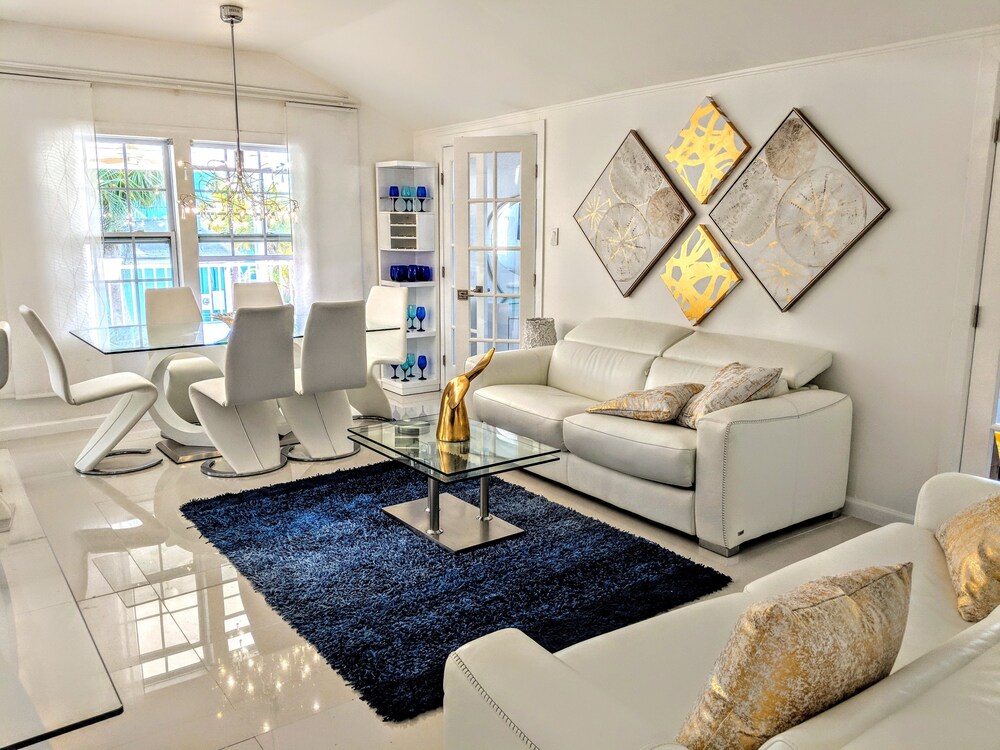 Golden Palm Estate by MNM — 4-Star Luxury Hotel in Fort Myers Beach, United States