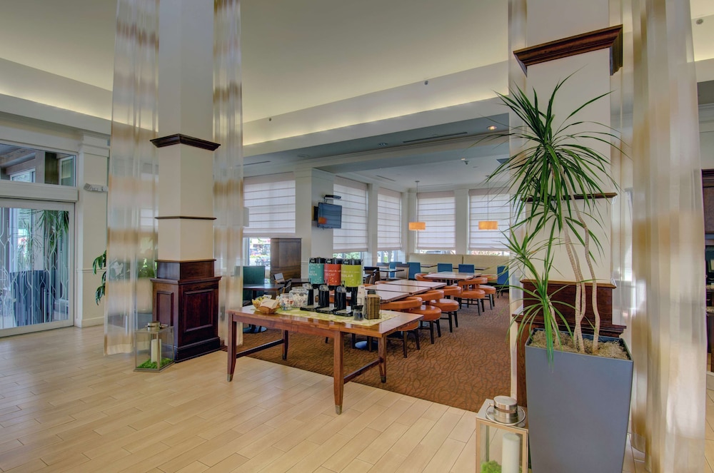 Hilton Garden Inn Norwalk - photo 9