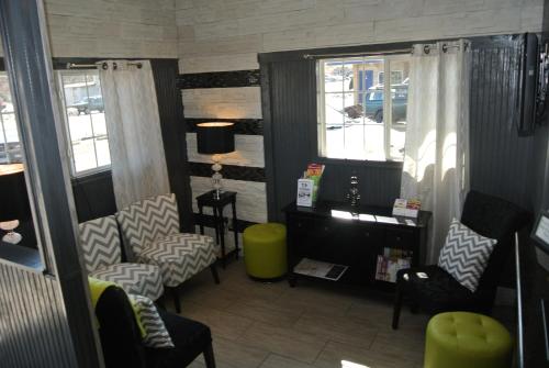 Rochester Inn - photo 9
