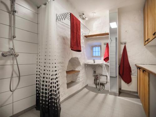 Historic Apartment with Private Garden in Old Town