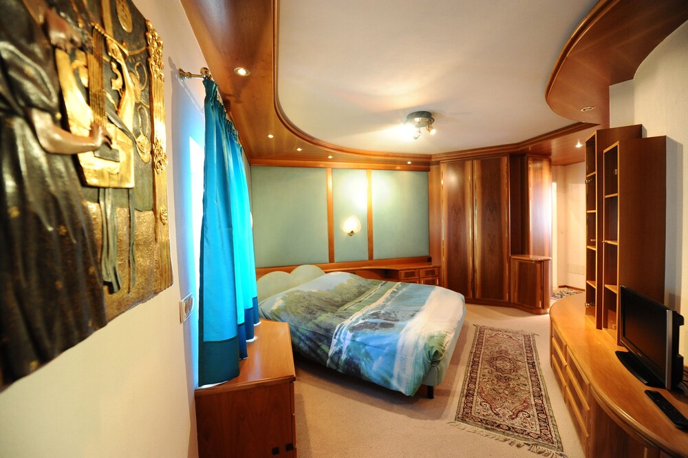 Apartments Villa Venezia Luxury — Ortisei — photo 4