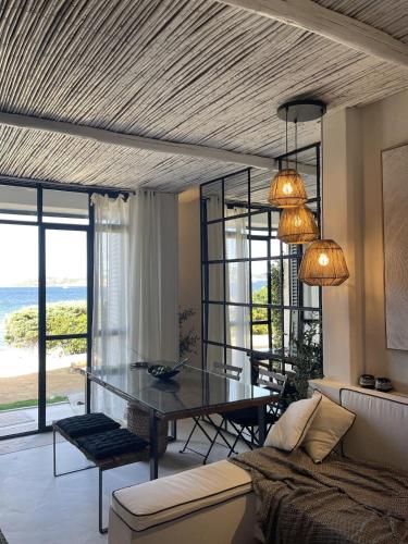 Loft 1 Beachfront Porto Faro — 4-Star Luxury Hotel in Palau, Italy